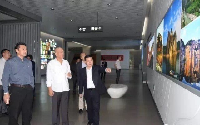 赛伯乐与遵义市新蒲新区签订智慧健康战略合作协议