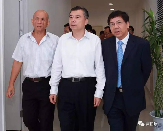 朱敏董事长_朱德女儿朱敏纹身