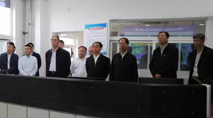 宁夏新任书记石泰峰调研美利云中卫数据中心